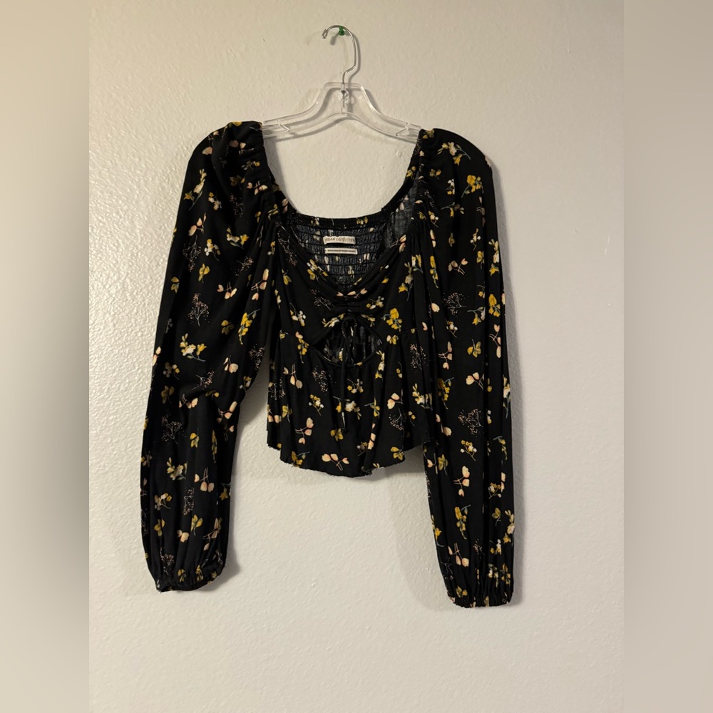 Urban Outfitters long sleeved top size S